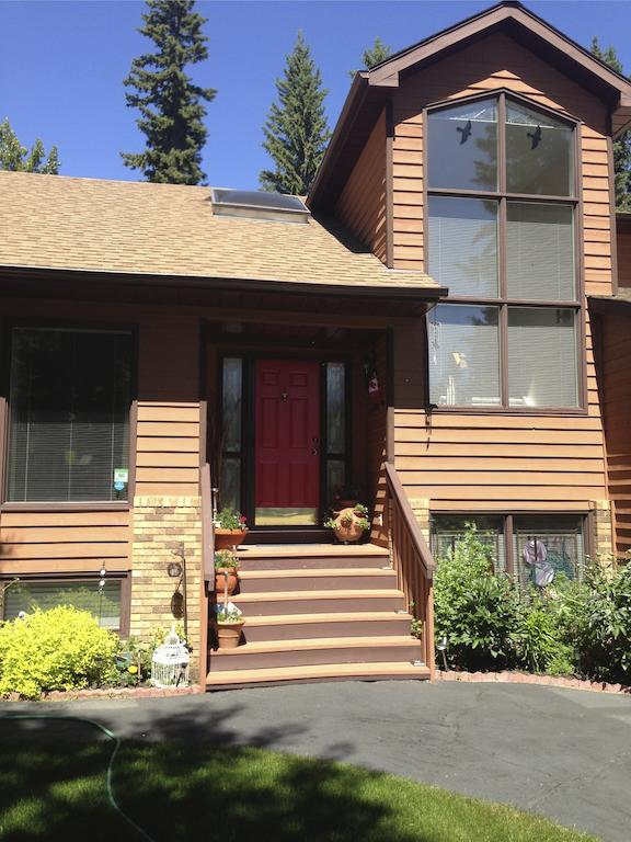 Redwood Meadows Bed And Breakfast Bragg Creek Extérieur photo