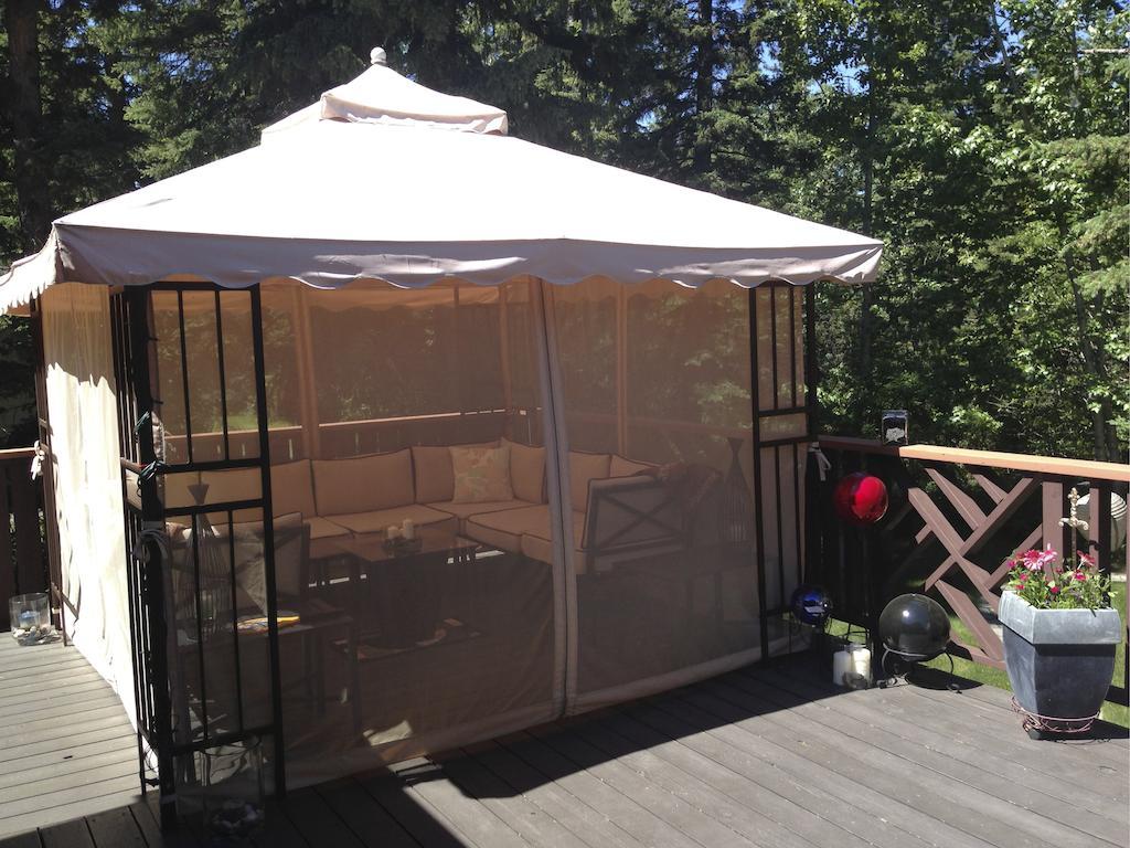 Redwood Meadows Bed And Breakfast Bragg Creek Extérieur photo